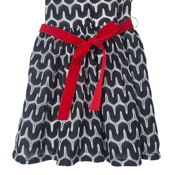 Love U Lots Girls Sleeveless Geo Dress Size 4T Black and White with Red Ribbon - Picture 7 of 12